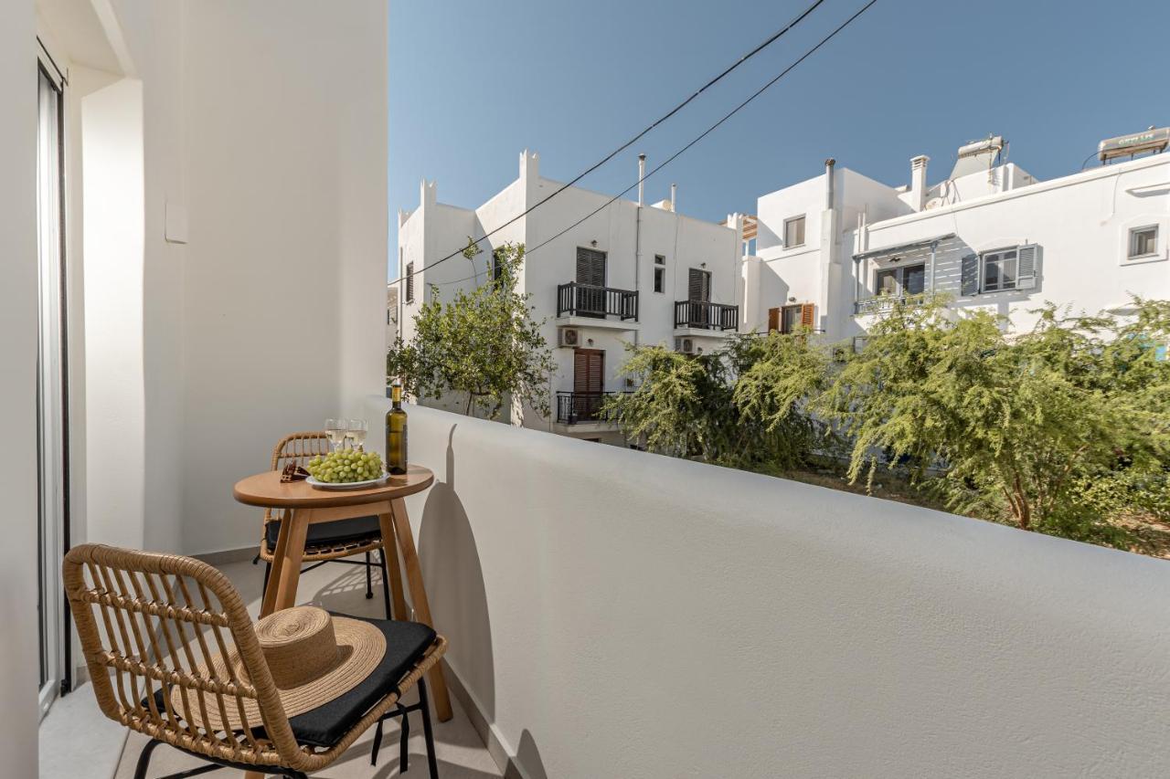 Naxos City Heavenly Suites & Studios المظهر الخارجي الصورة